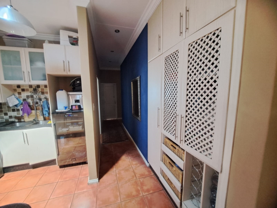 3 Bedroom Property for Sale in Waterval East North West